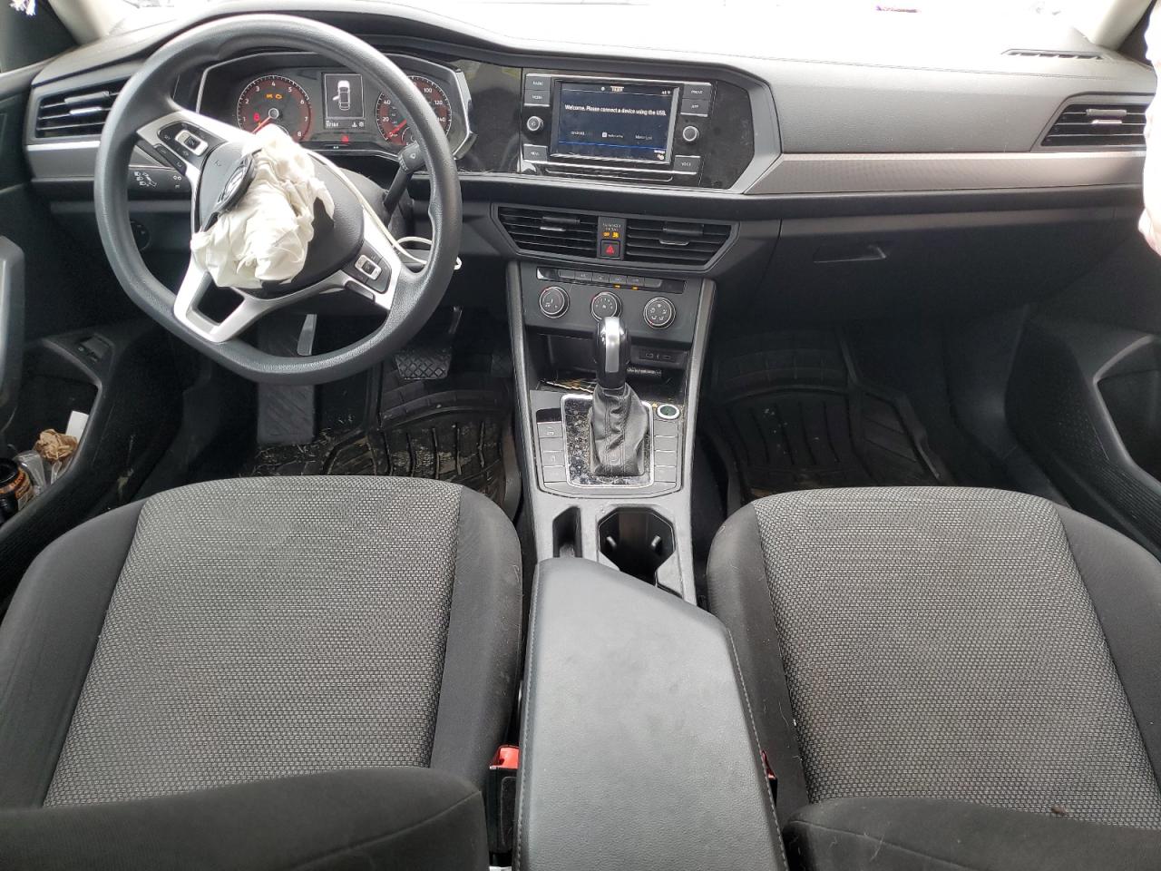 Volkswagen Jetta S Image 11