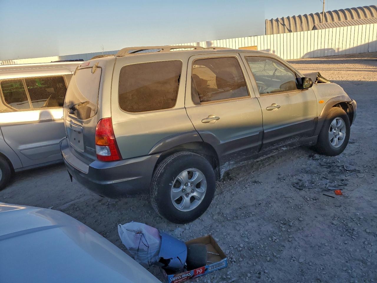 Mazda Tribute Lx Image 2