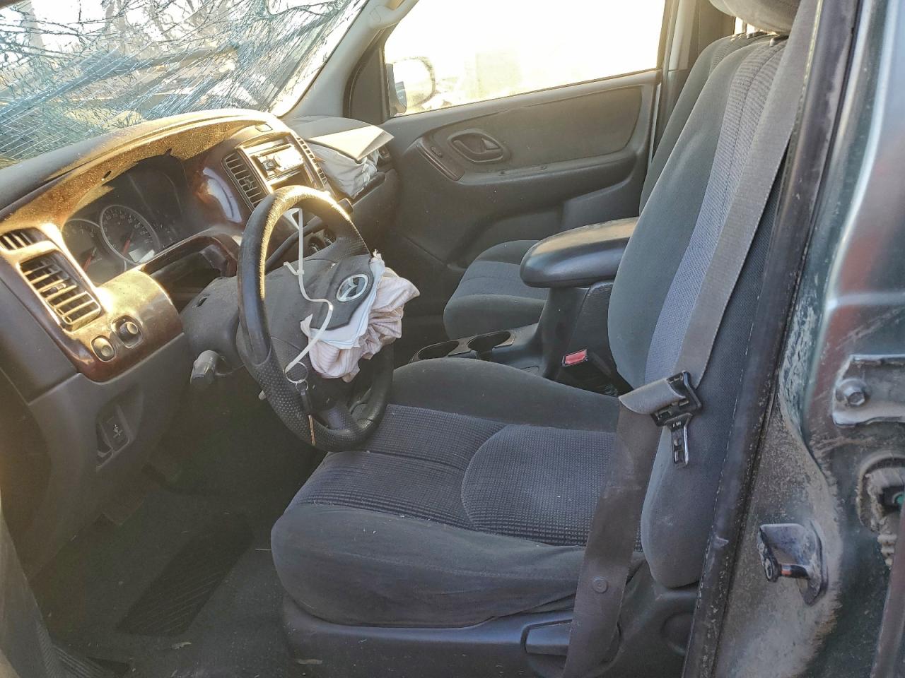 Mazda Tribute Lx Image 9