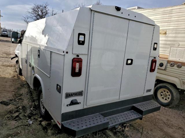 GMC Savana Cutaway G3500 Image 9