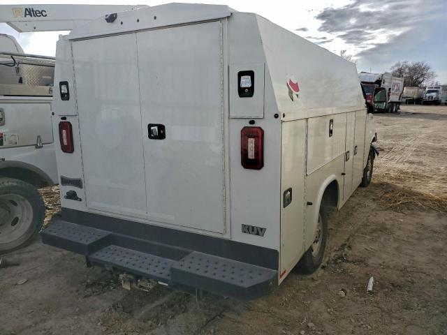 GMC Savana Cutaway G3500 Image 8