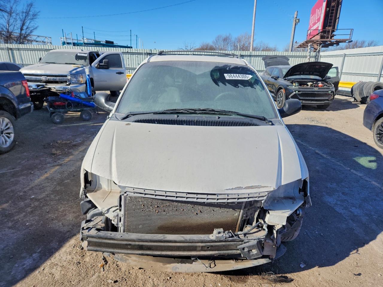 Chrysler Minivan Lx Image 13