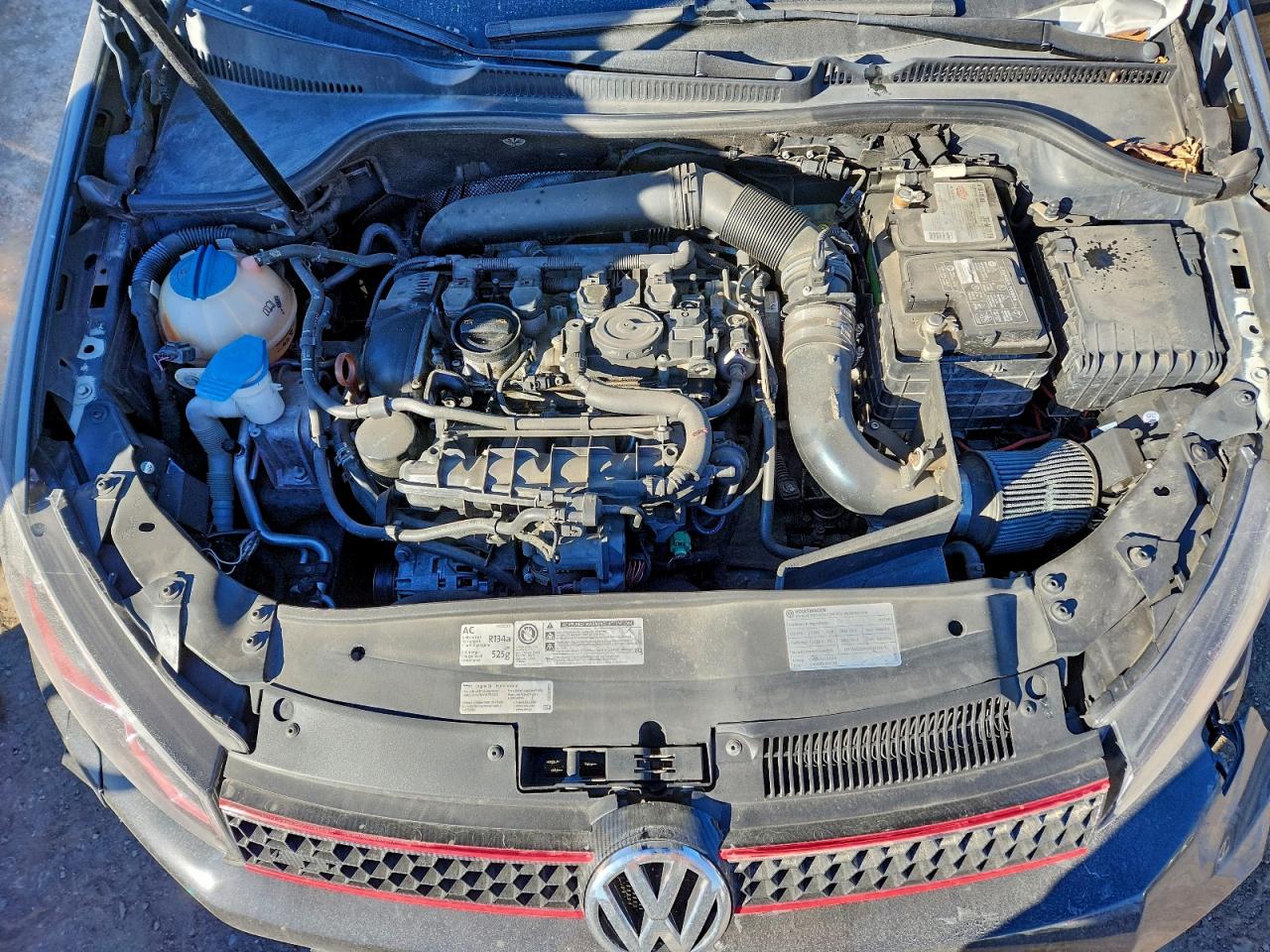 Volkswagen GTI Image 11