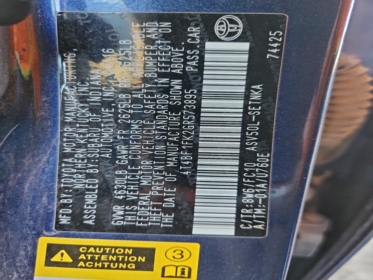 Toyota Camry Le Image 13