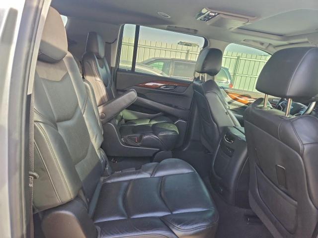 Cadillac Escalade Esv Luxury Image 12