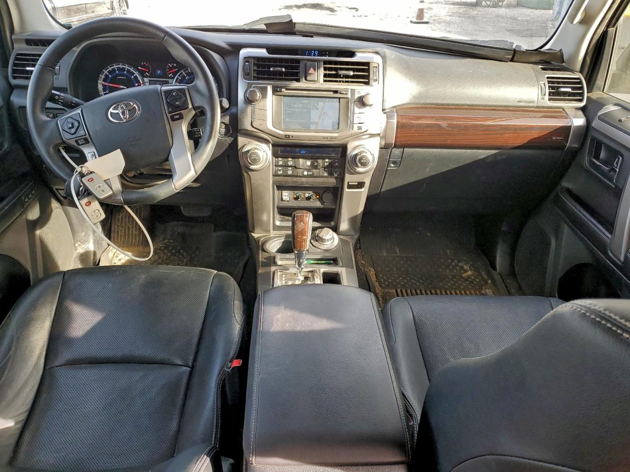 Toyota 4Runner Sr5/sr5 Premium Image 3