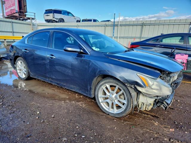 Nissan Maxima S Image 10