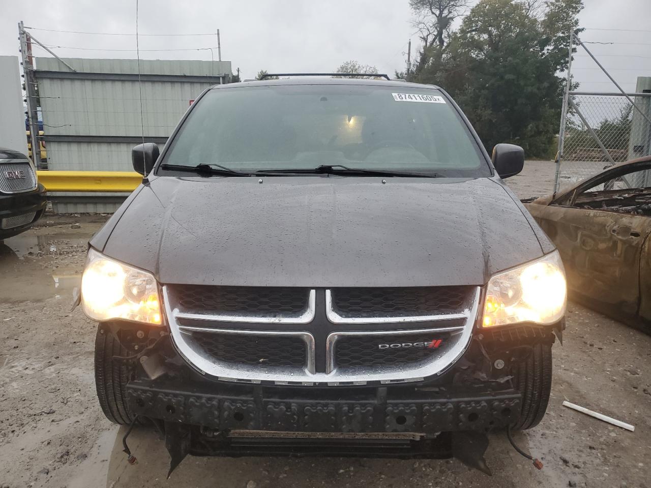 Dodge Caravan Sxt Image 5