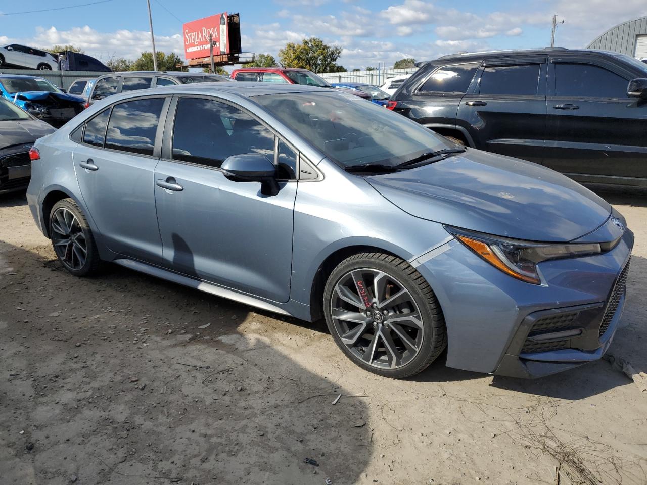 Toyota Corolla Se Image 11