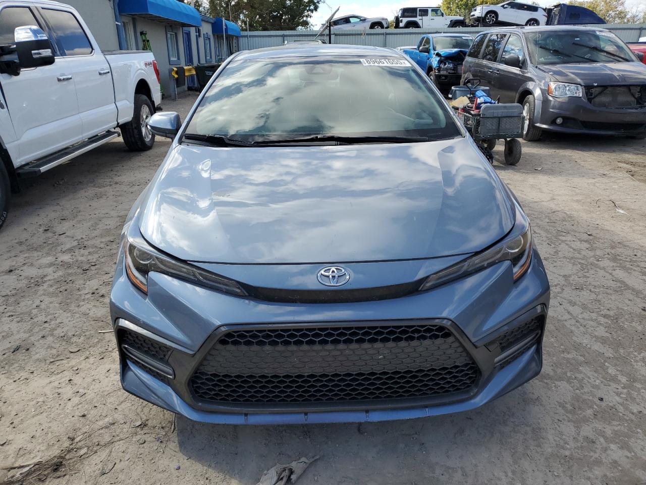 Toyota Corolla Se Image 6