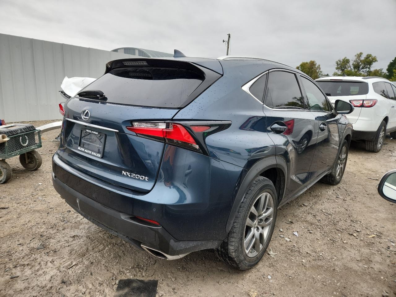 Lexus NX 200t Image 11