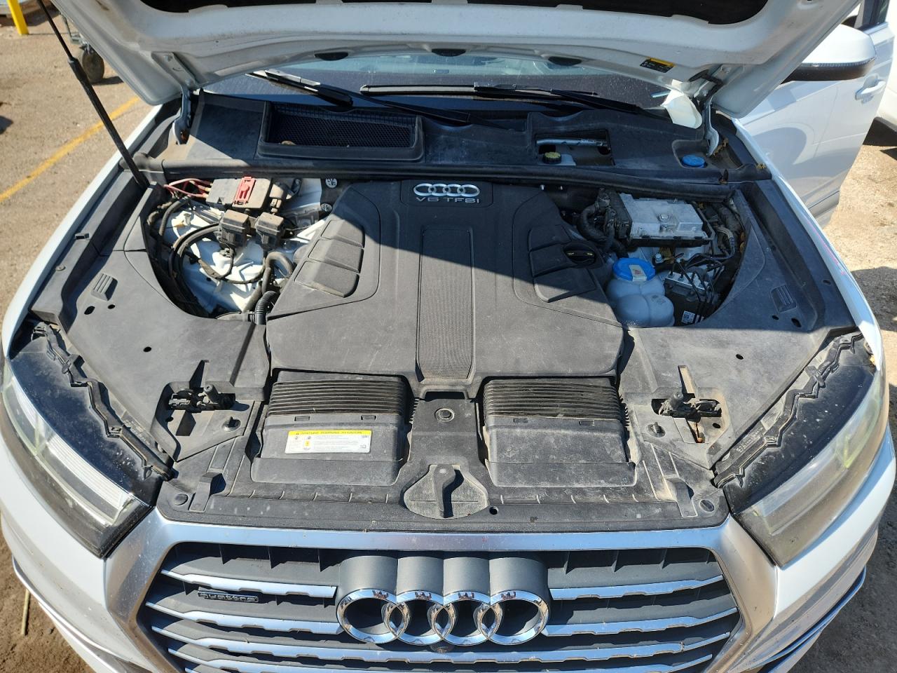 Audi Q7 Prestige Image 12