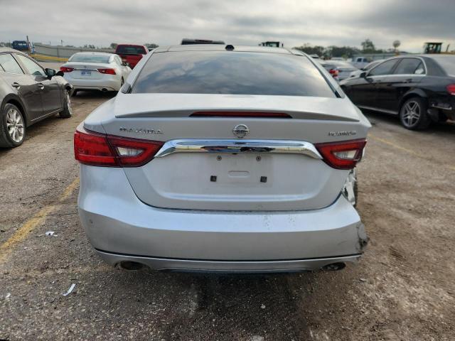 Nissan Maxima 3.5s Image 6