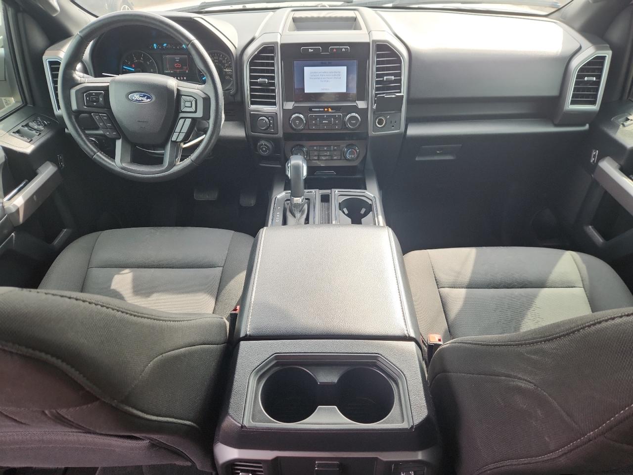 Ford F-150 Supercrew Image 6