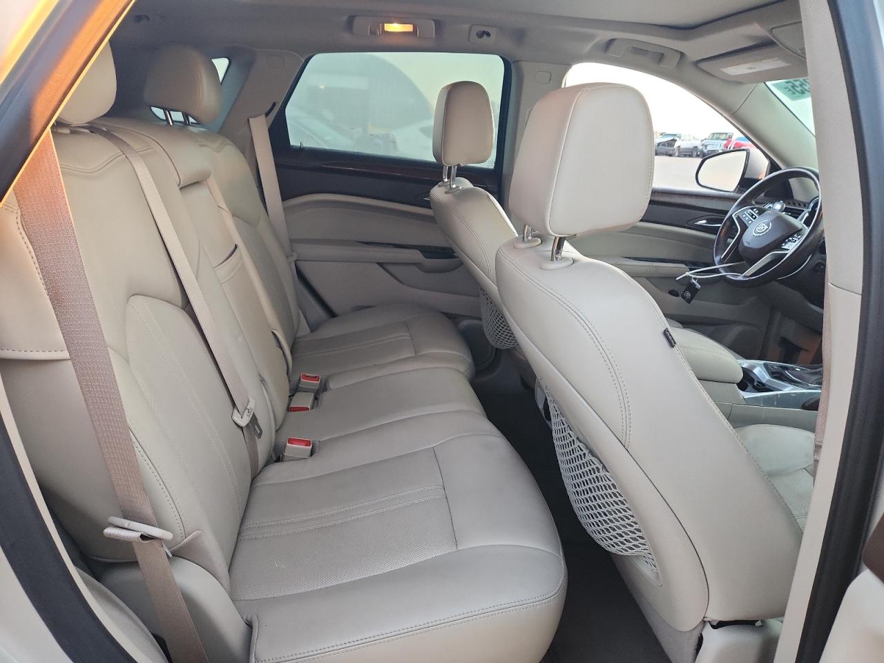 Cadillac SRX Luxury Collection Image 4